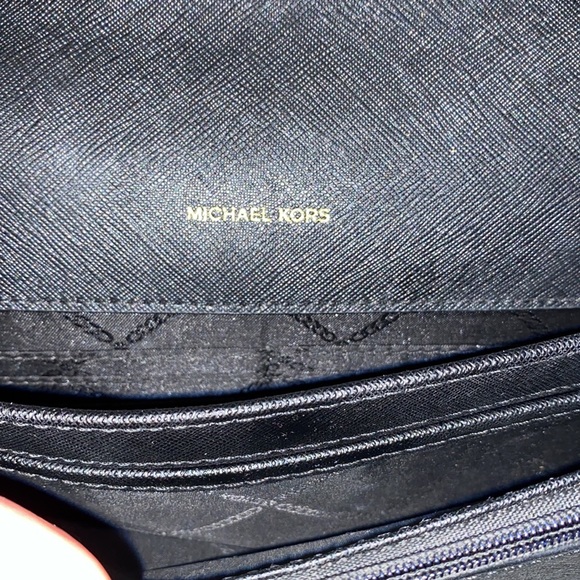 MK CrossBody Purse - Picture 4 of 5